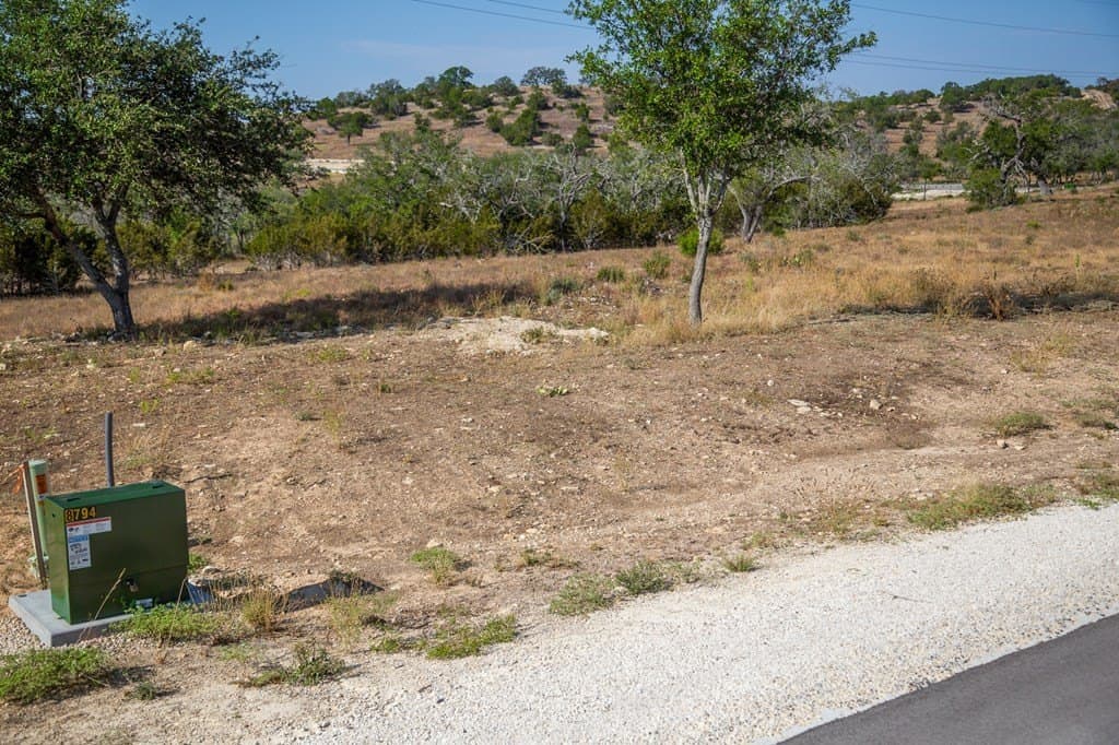 5.01 acres in Kerr County - photo 7
