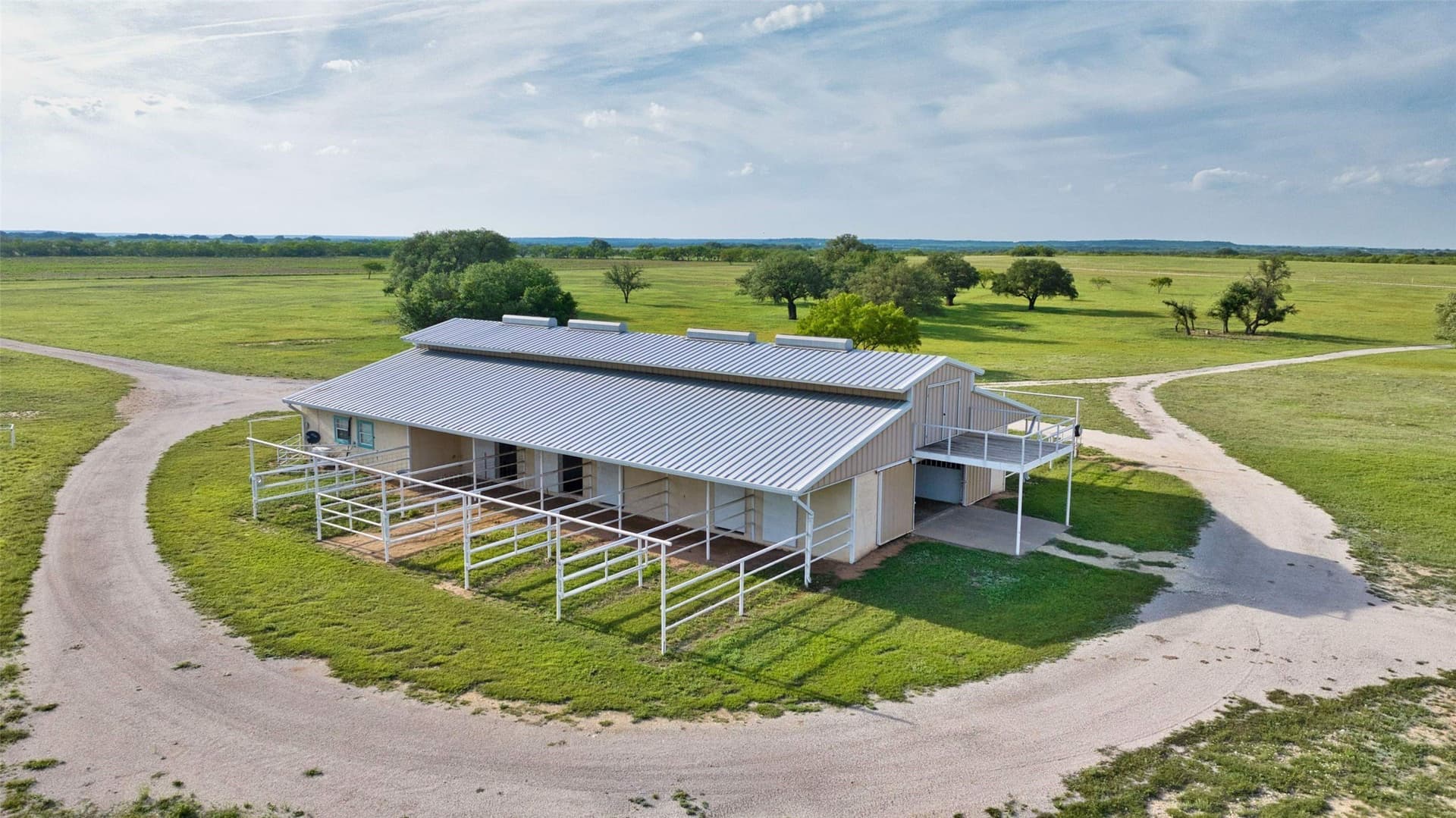 392 acres in Coleman County - photo 5