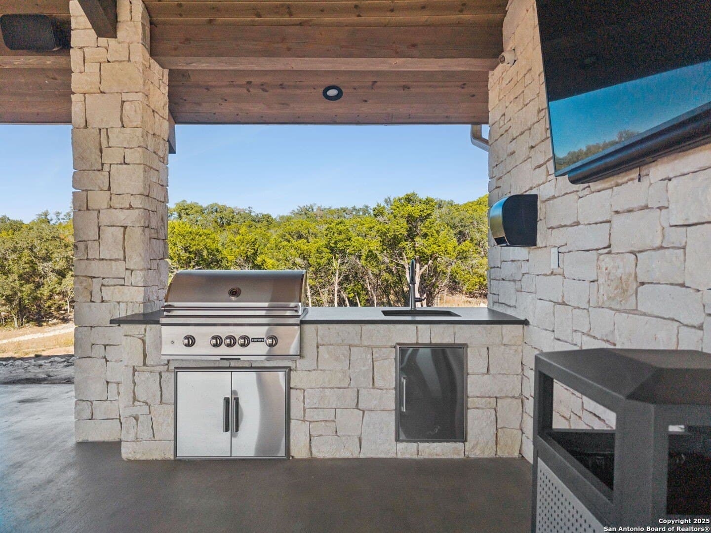 1.55 acres in Comal County - photo 17