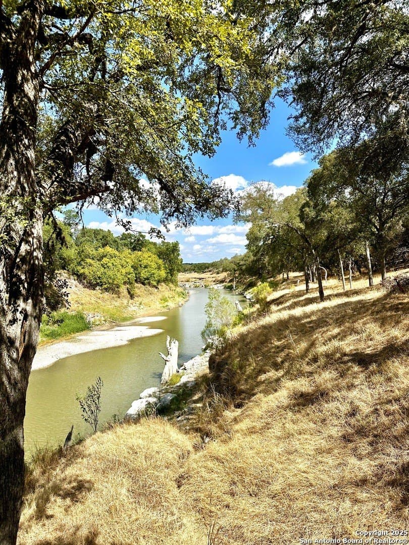 1.55 acres in Comal County - photo 24