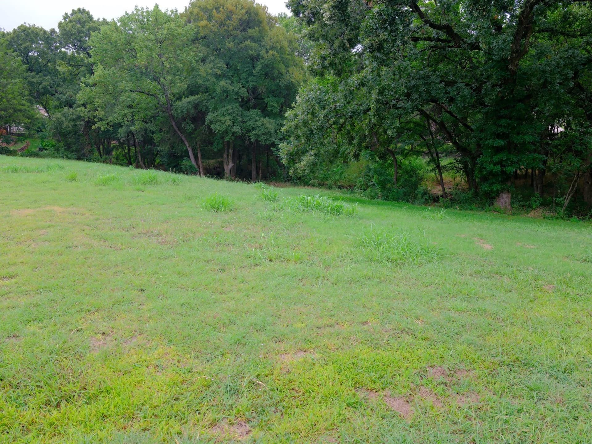 0.94 acres in Ellis County - photo 10