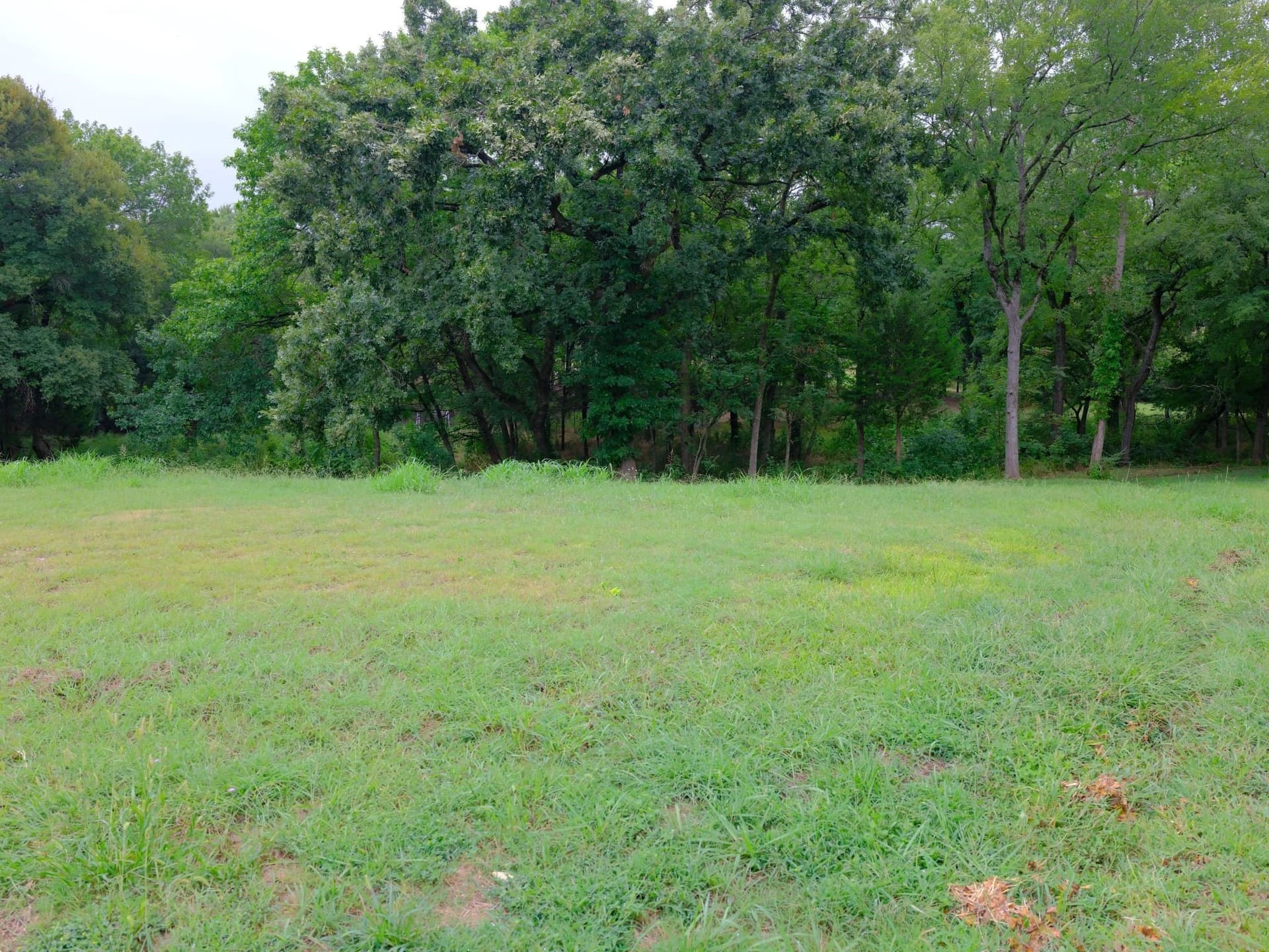 0.94 acres in Ellis County - photo 7