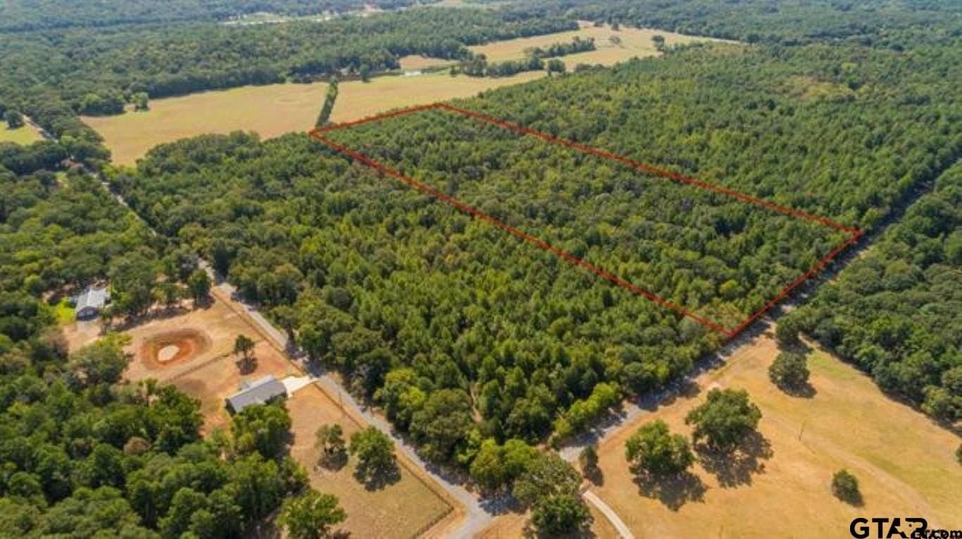 21.57 acres in Smith County