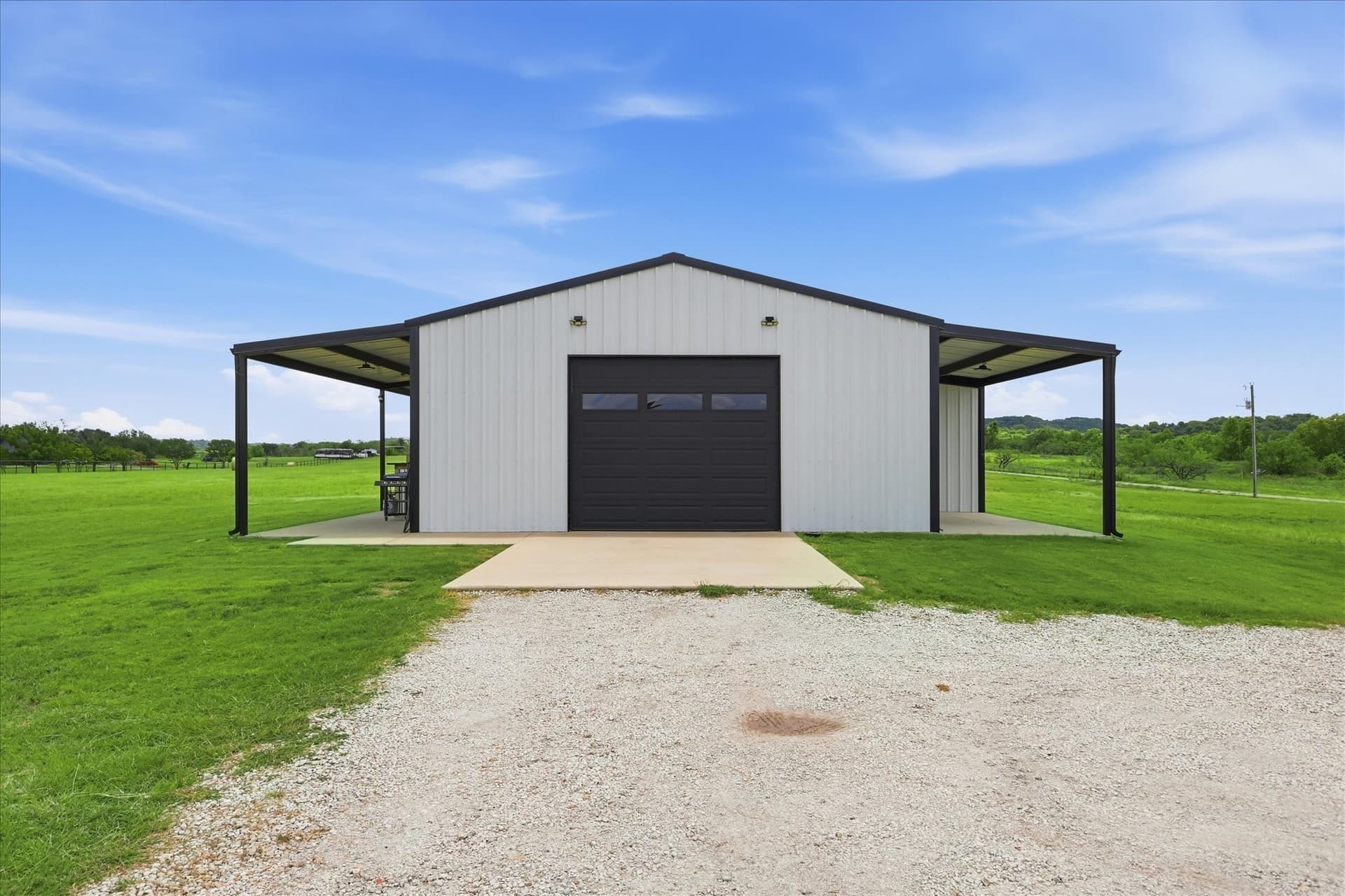 11.68 acres in Ellis County gallery image 3