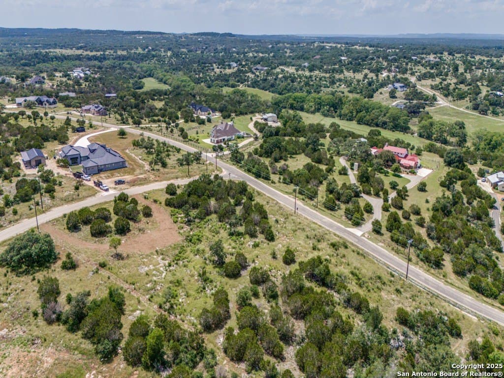3.11 acres in Kendall County gallery image 4