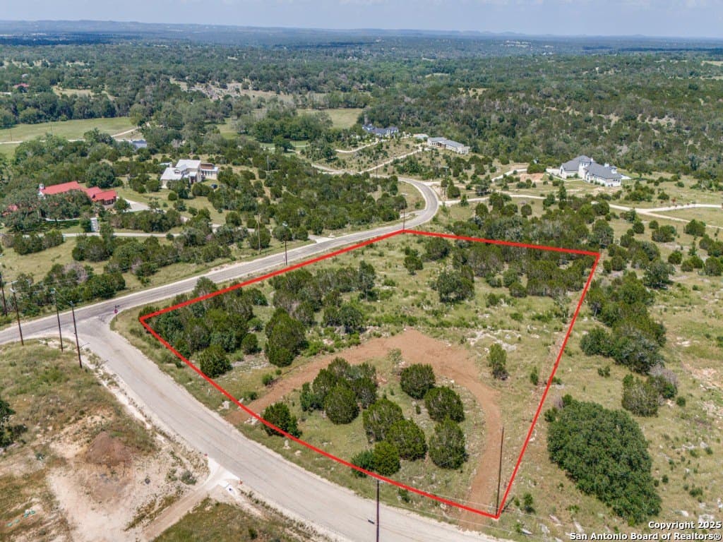 3.11 acres in Kendall County