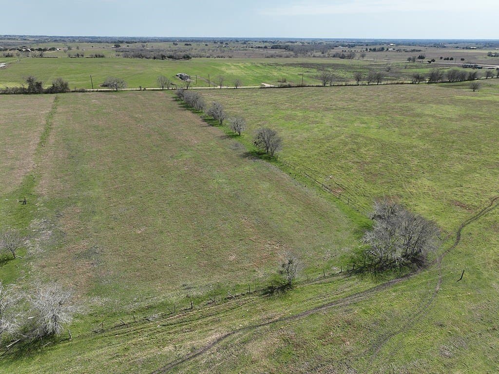 21.56 acres in Fayette County gallery image 3
