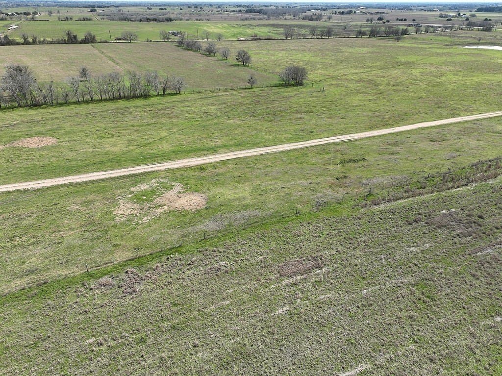21.56 acres in Fayette County gallery image 4