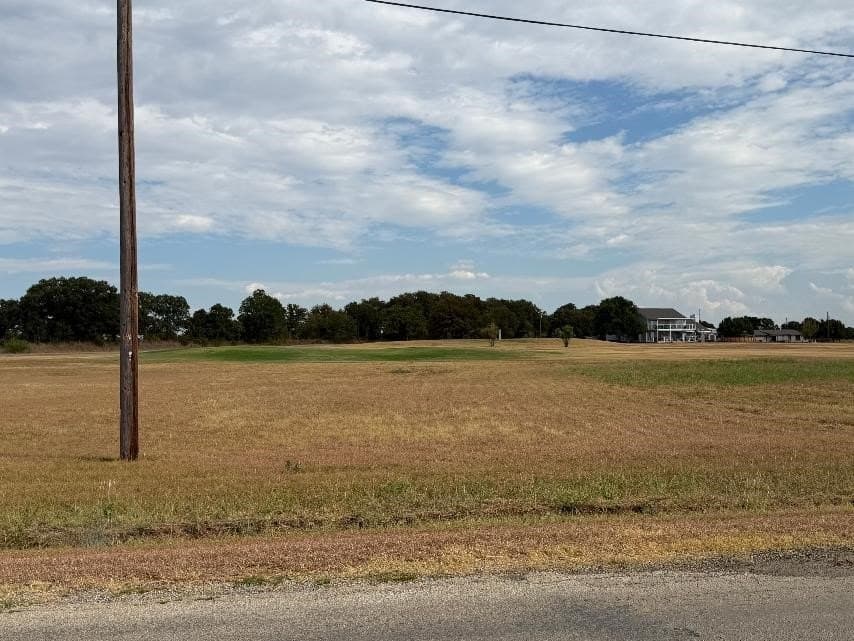 0.27 acres in Montague County - photo 4