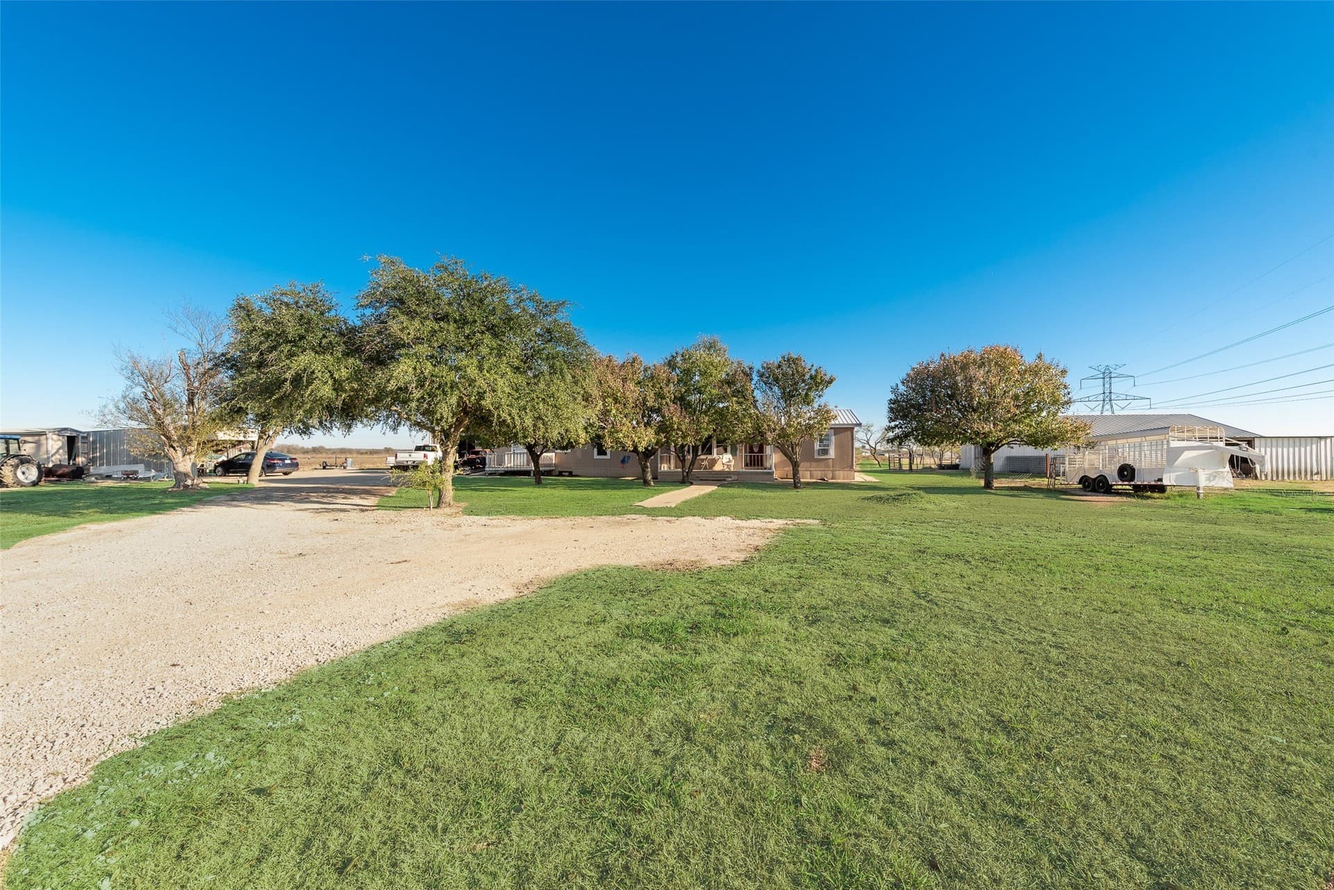 12.84 acres in Ellis County gallery image 2