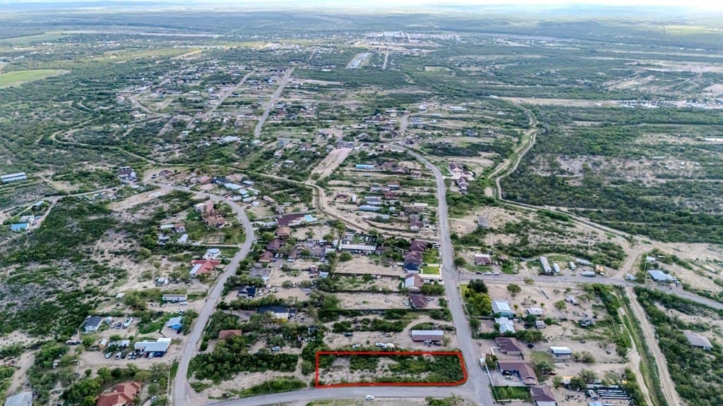 0.68 acres in Maverick County gallery image 2