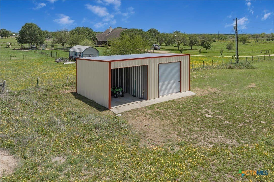 10.1 acres in Victoria County - photo 34