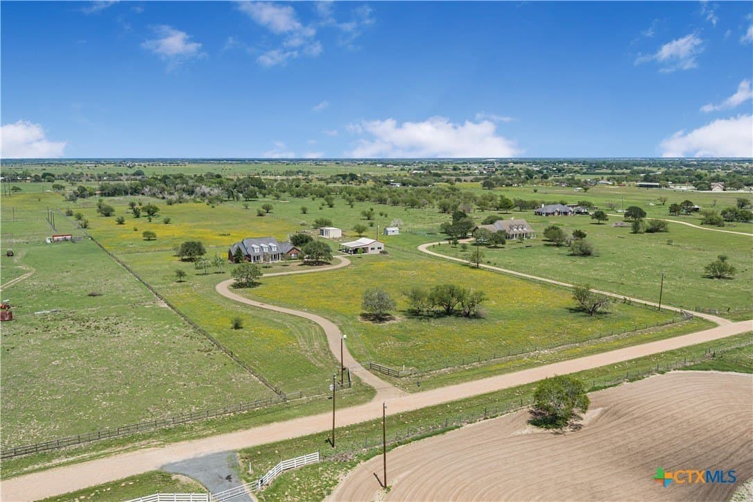 10.1 acres in Victoria County - photo 41