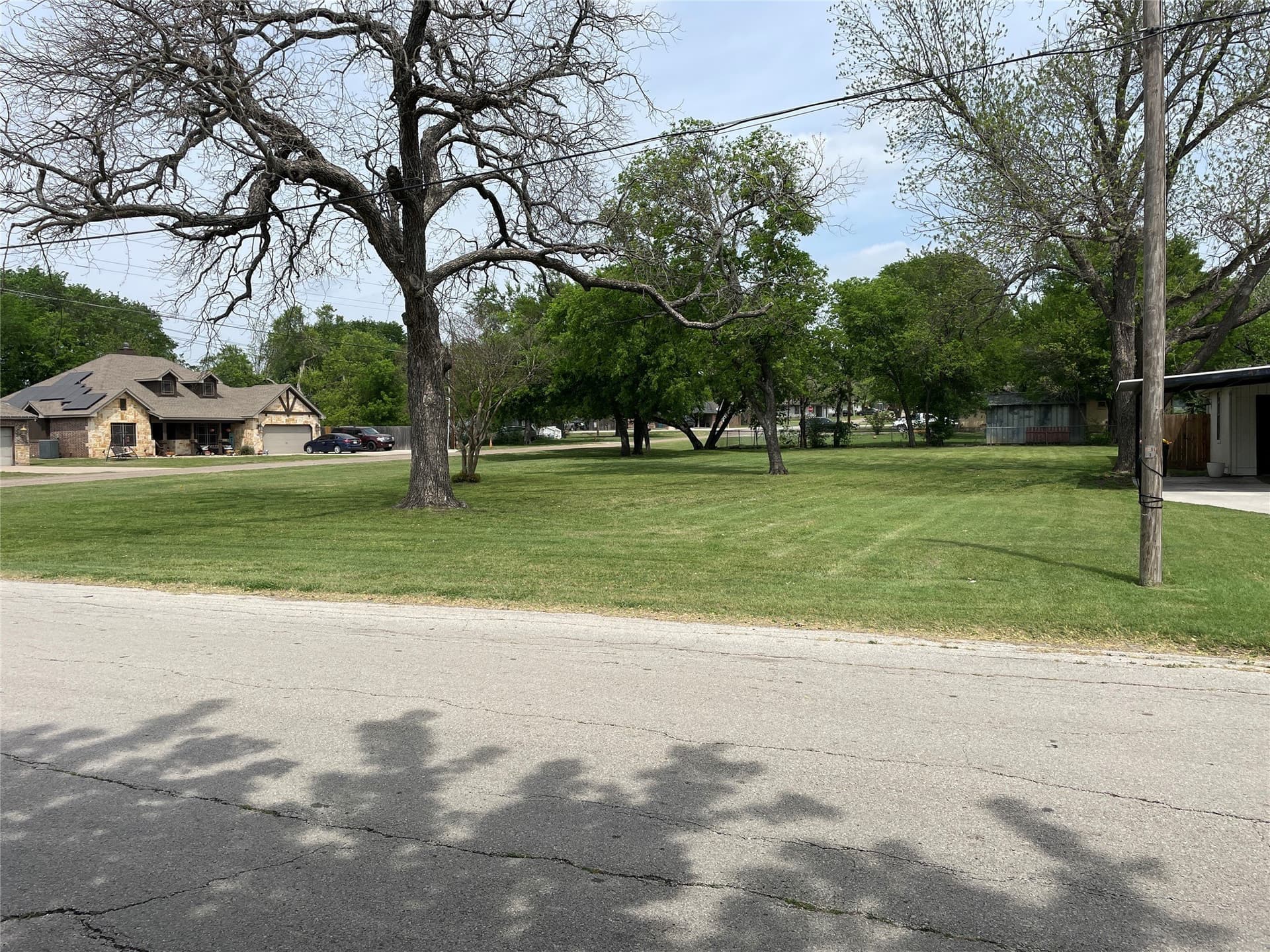 0.25 acres in Johnson County - photo 2