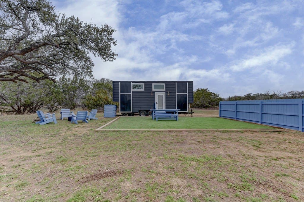 3.95 acres in Blanco County gallery image 3