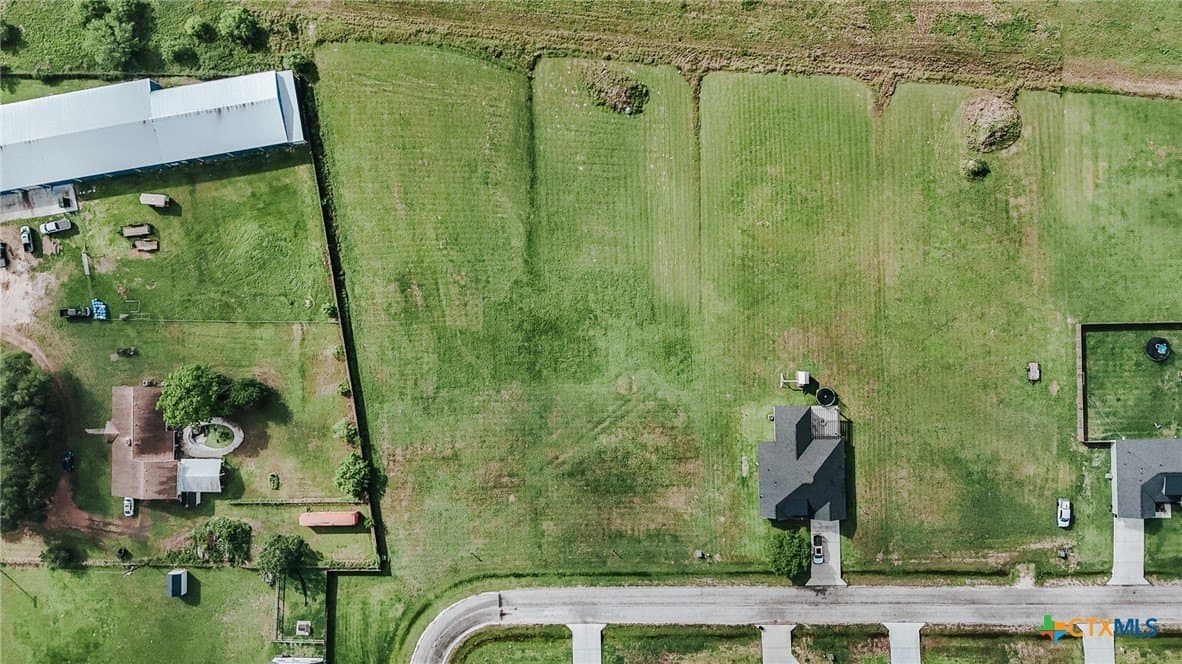 1.26 acres in Victoria County - photo 6