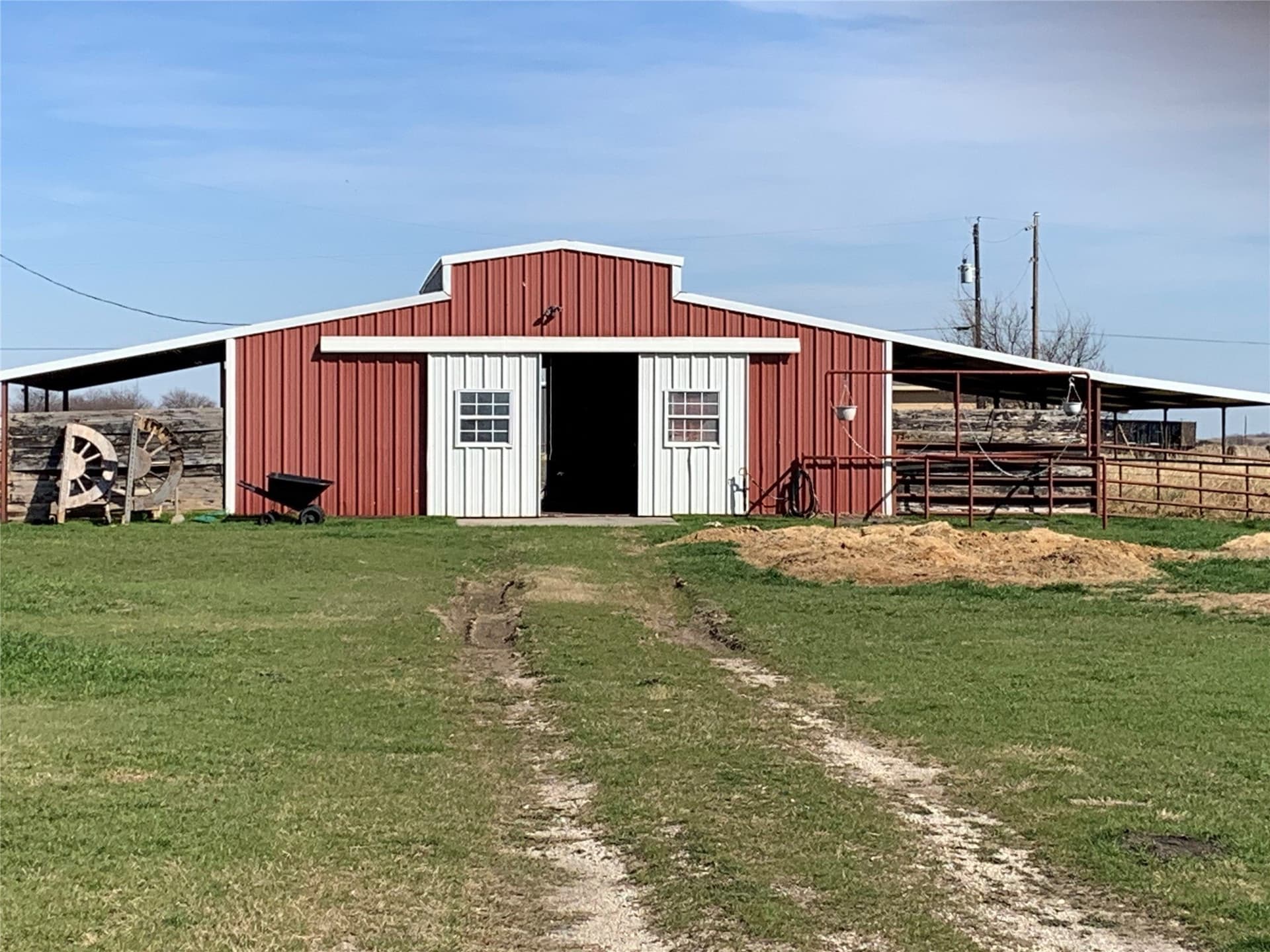 3.29 acres in Denton County gallery image 2