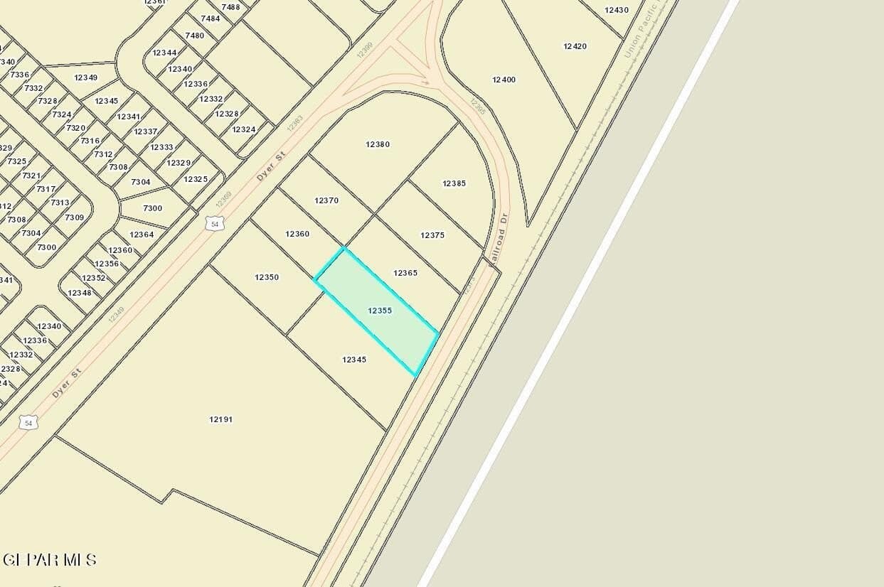 0.57 acres in El Paso County gallery image 3