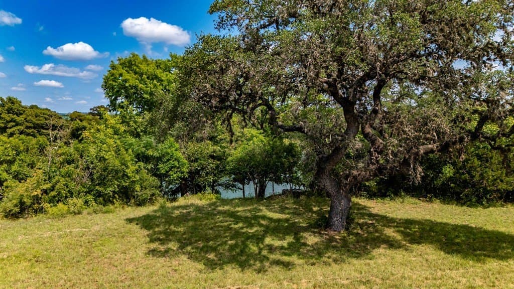 4.36 acres in Kerr County - photo 7