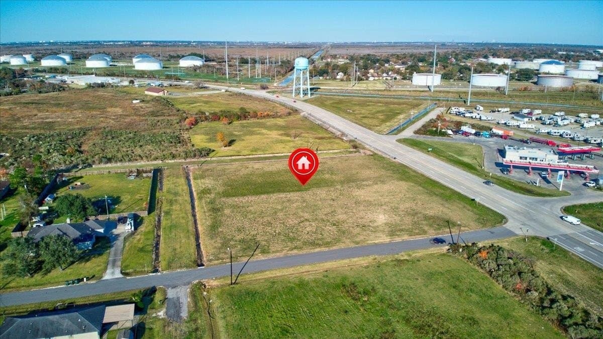 2.7 acres in Texas County featured view
