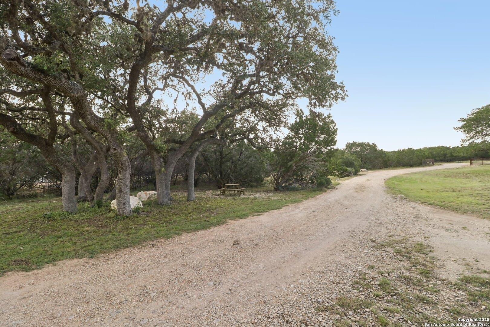 12.02 acres in Bandera County gallery image 2
