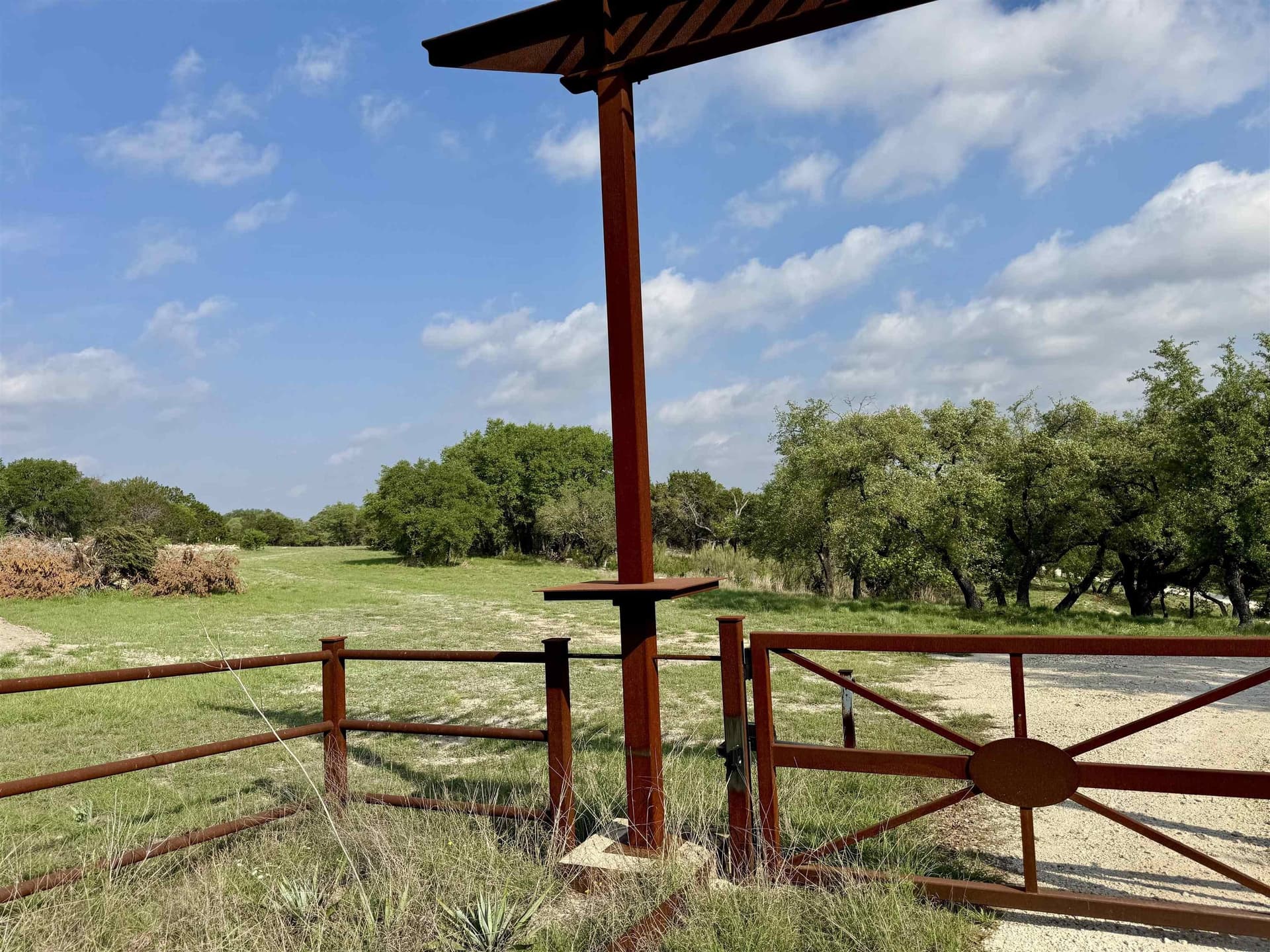 10 acres in Burnet County - photo 4