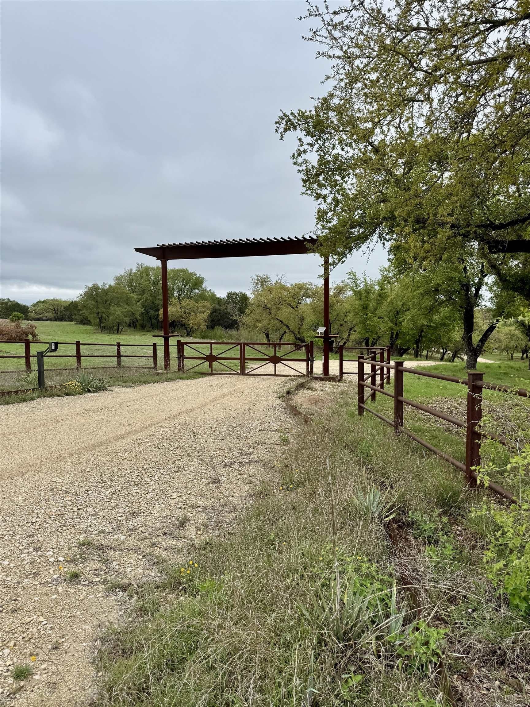 10 acres in Burnet County - photo 2
