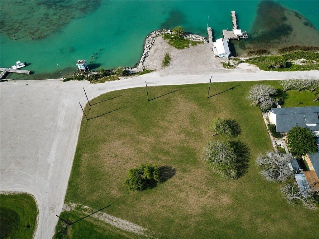 0.8 acres in San Patricio County gallery image 4
