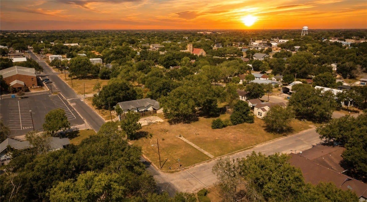 0.52 acres in Bee County - photo 2