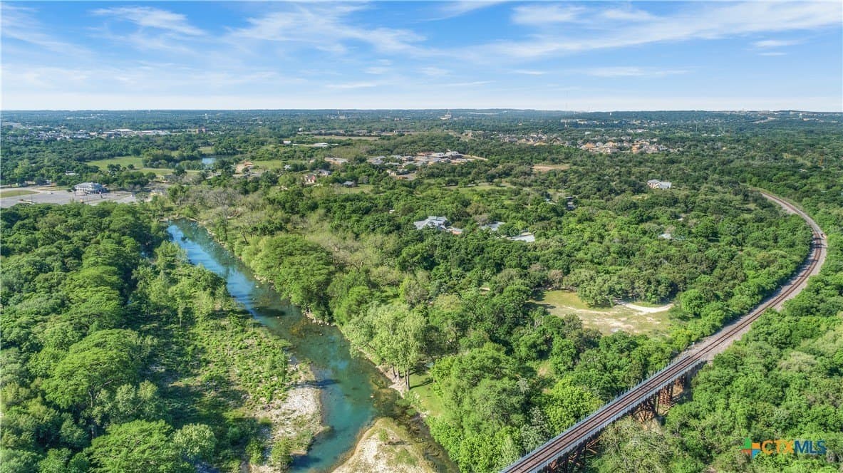 1 acres in Comal County - photo 28