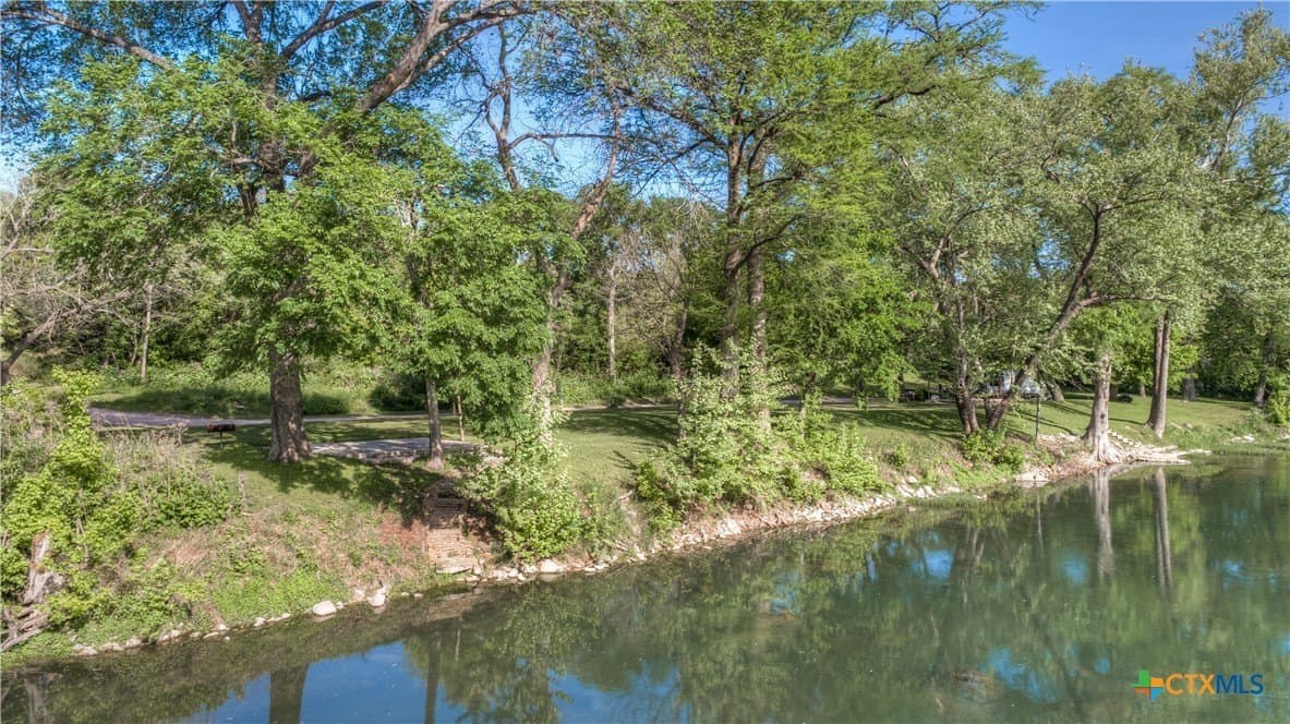 1 acres in Comal County - photo 38