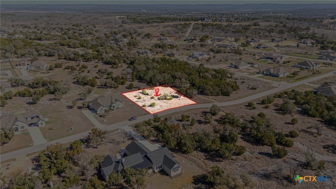 1 acres in Burnet County gallery image 3