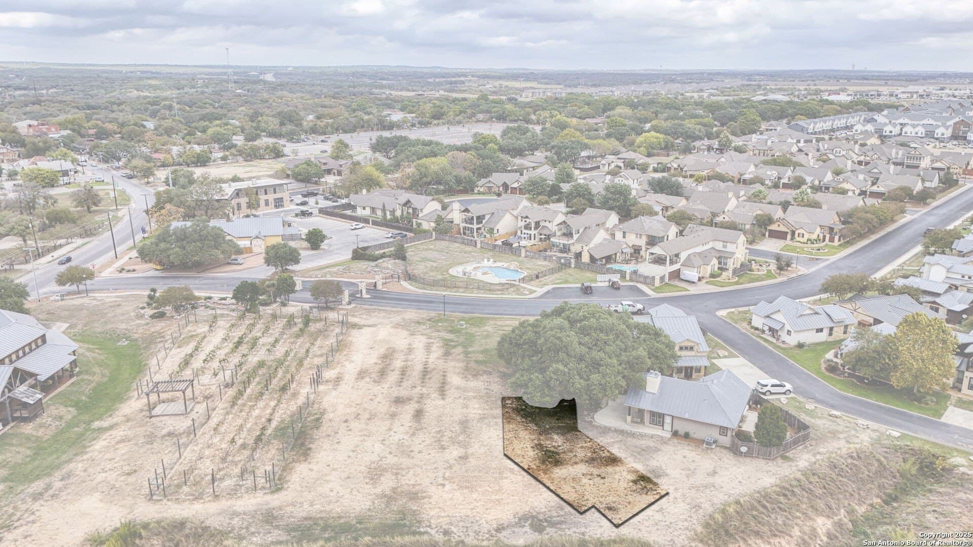 0.07 acres in Comal County - photo 8