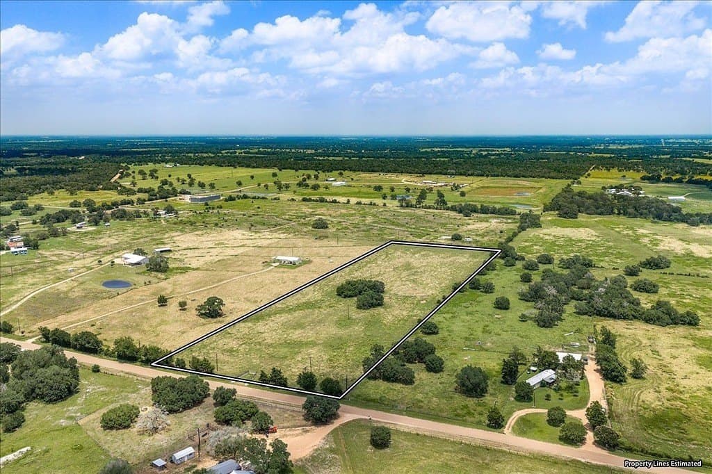 10.11 acres in Fayette County featured view