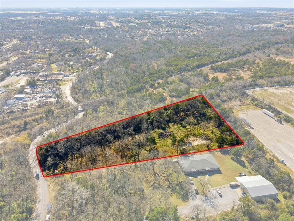 1.98 acres in Dallas County gallery image 2