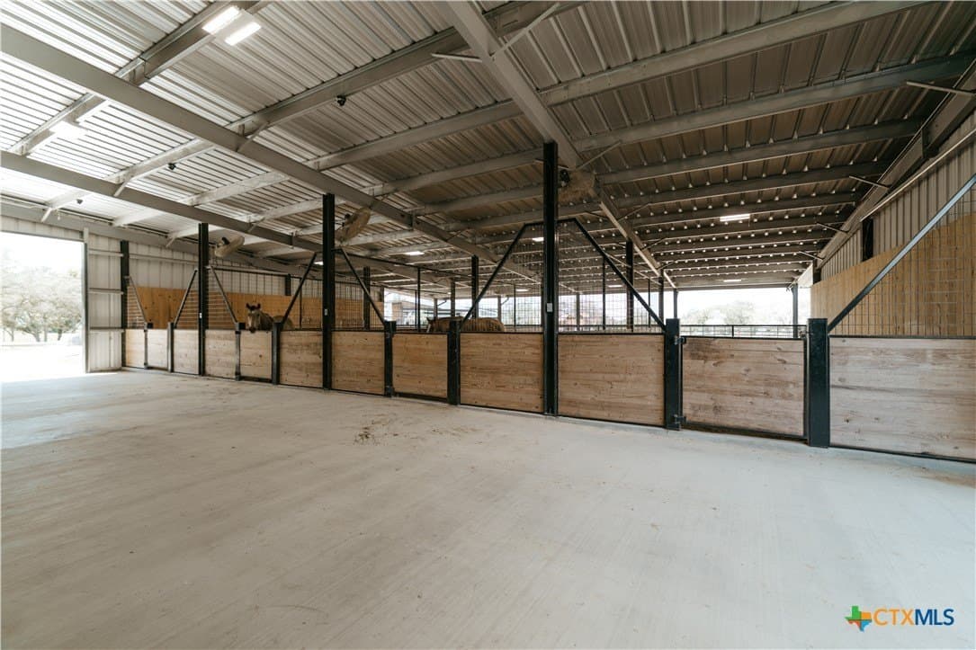 25 acres in Victoria County - photo 41