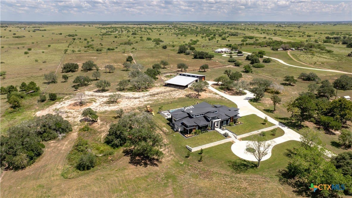 25 acres in Victoria County gallery image 3