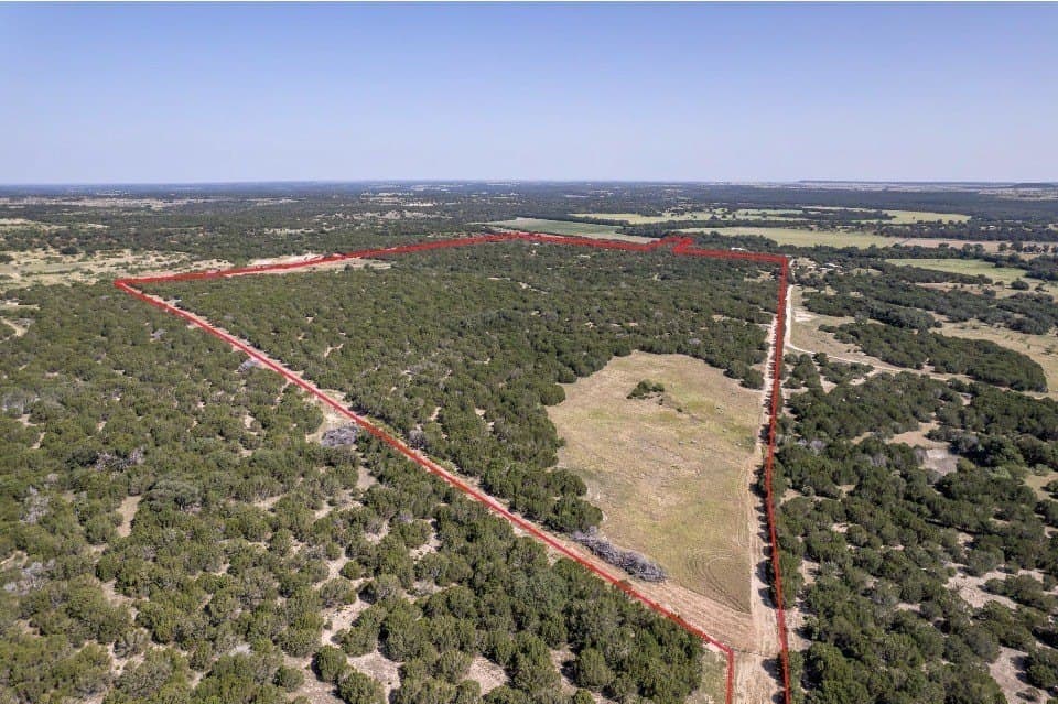 169.98 acres in Hamilton County - photo 2