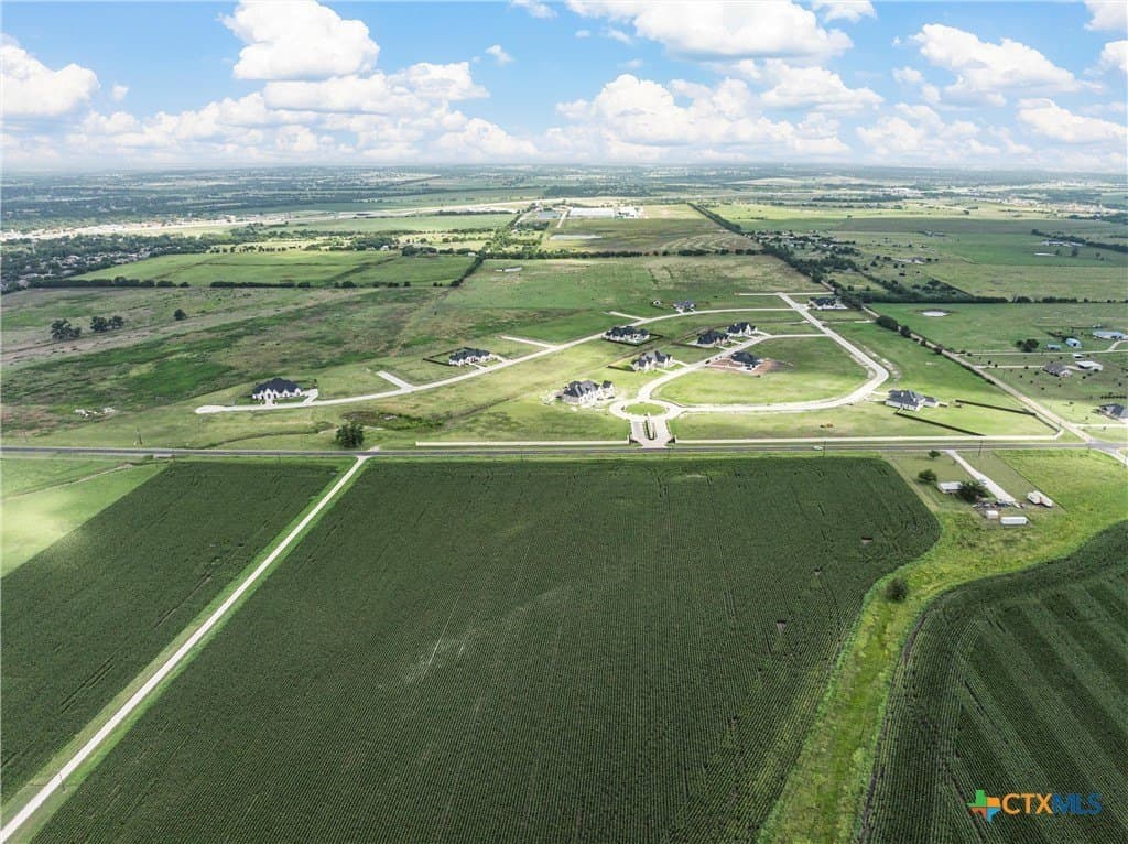 0.67 acres in McLennan County - photo 4
