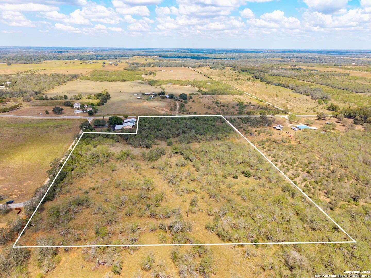 10.5 acres in Guadalupe County gallery image 2
