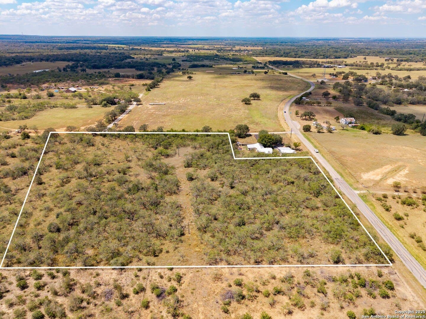 10.5 acres in Guadalupe County gallery image 4