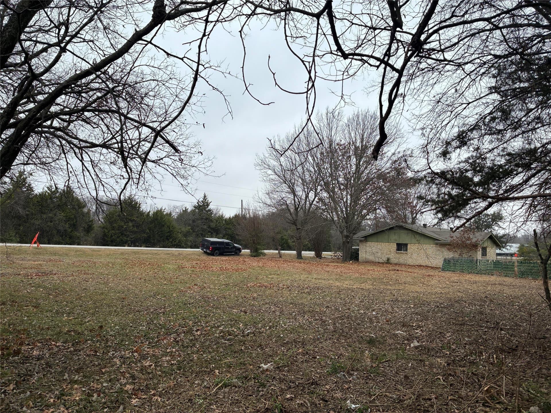 0.25 acres in Dallas County gallery image 2