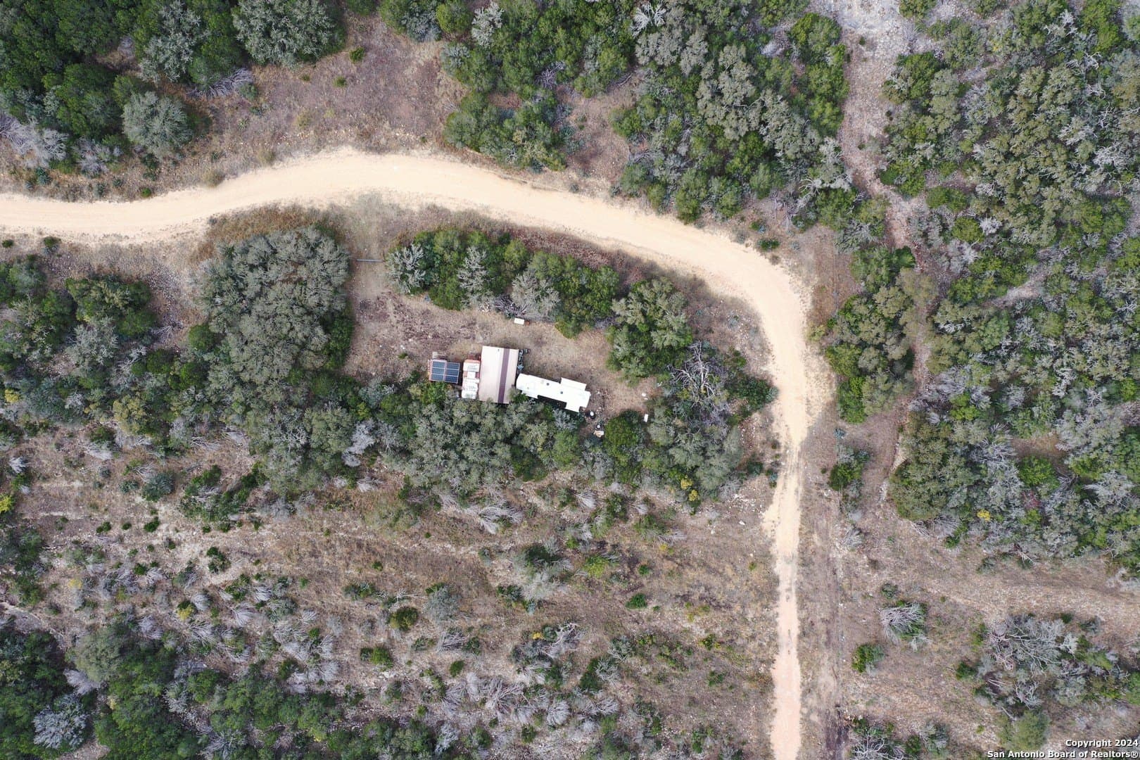 67.53 acres in Edwards County - photo 9