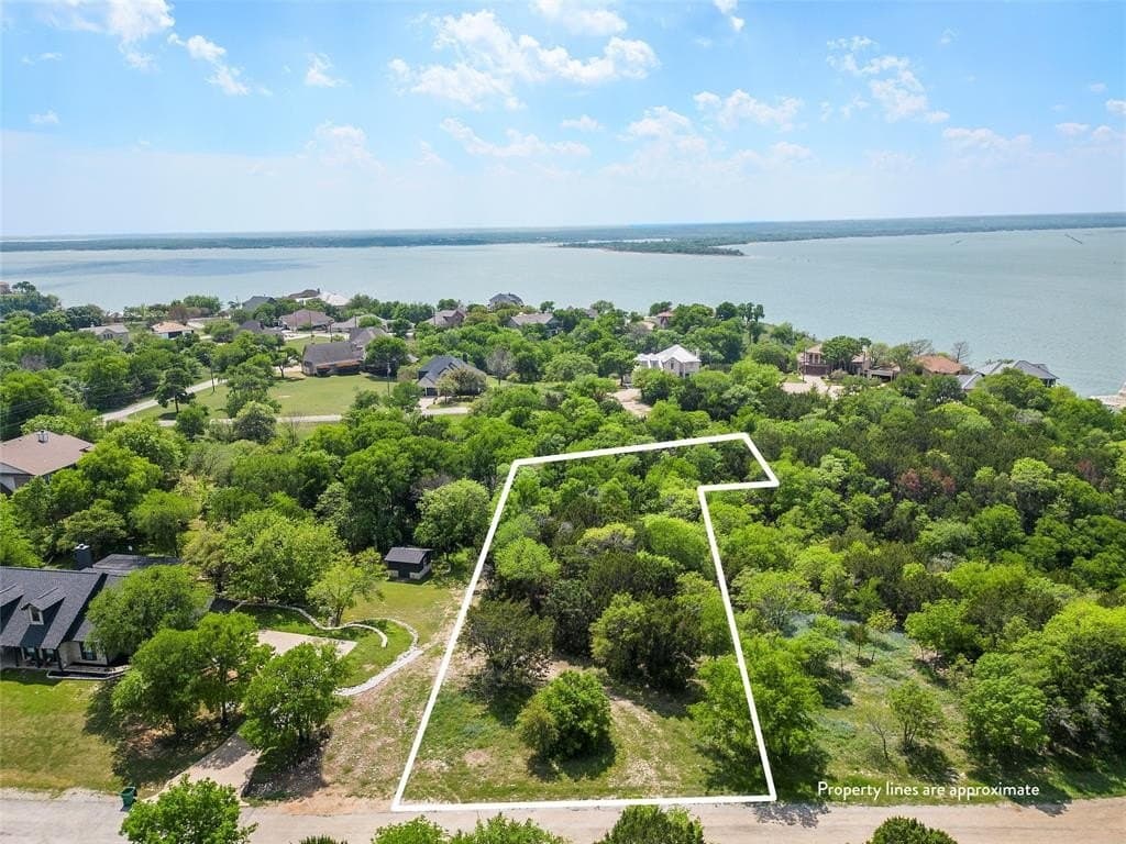 0.51 acres in Hill County