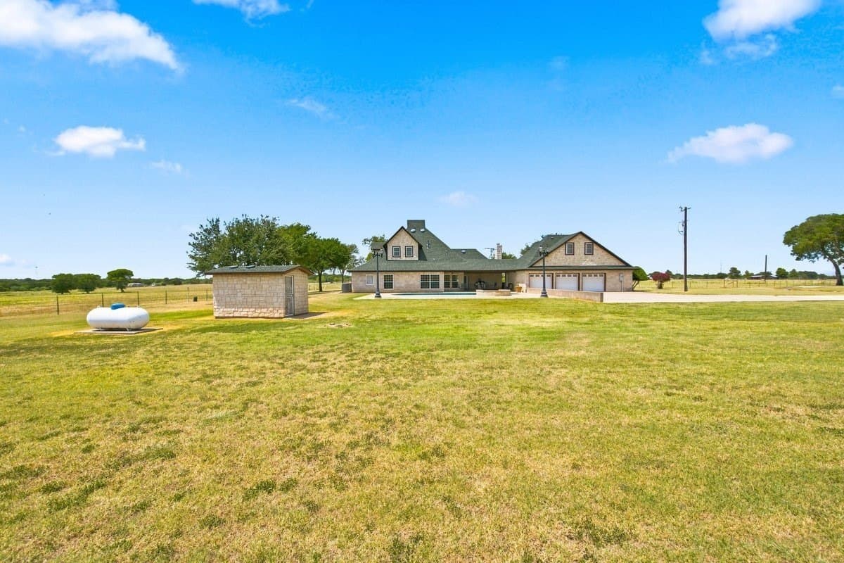 10.01 acres in Hill County - photo 39