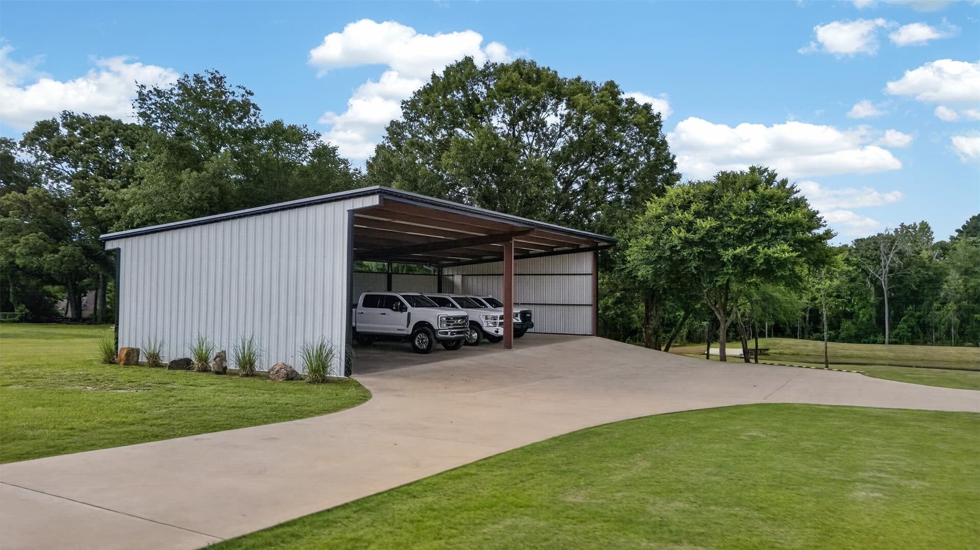 14 acres in Smith County - photo 37