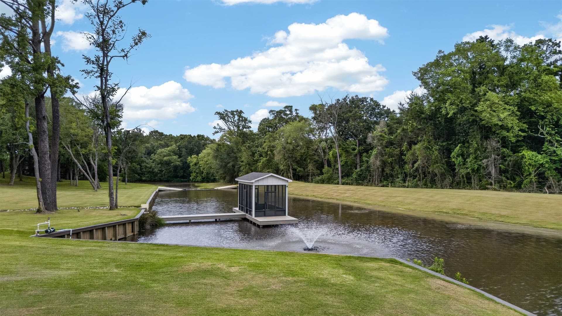 14 acres in Smith County featured view