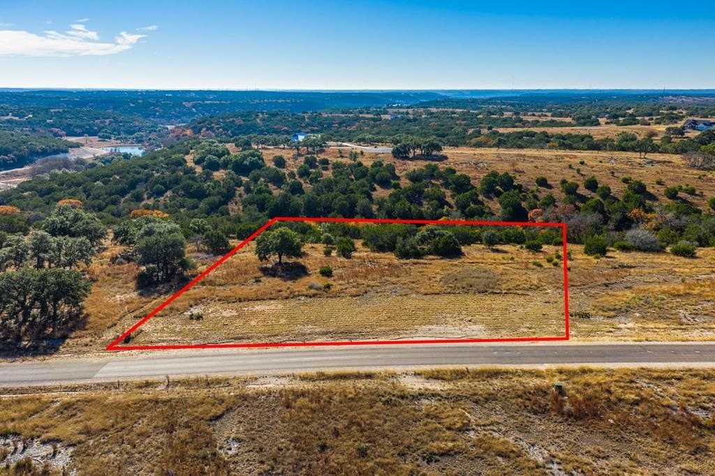 3.01 acres in Gillespie County
