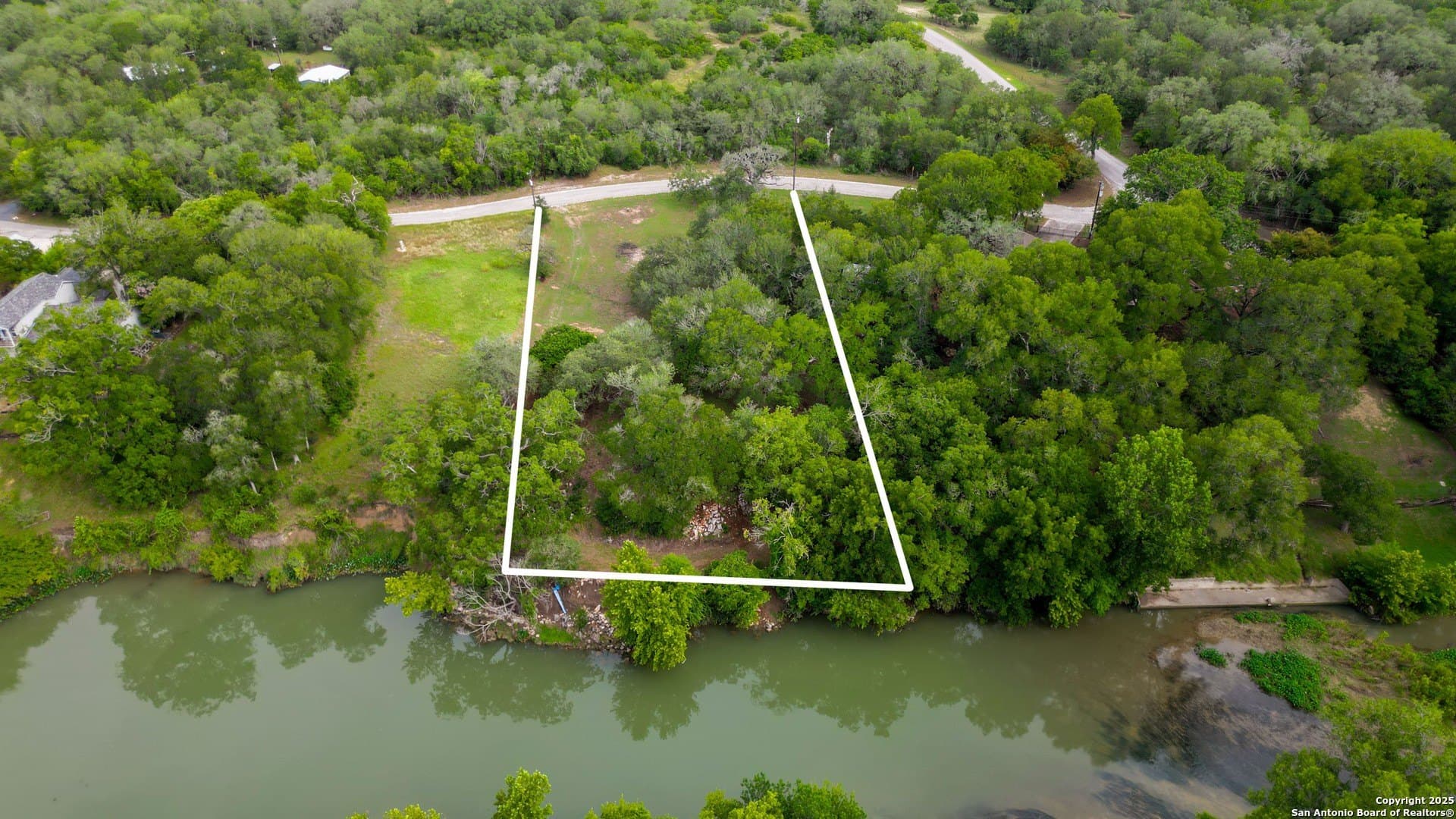 1.21 acres in Guadalupe County