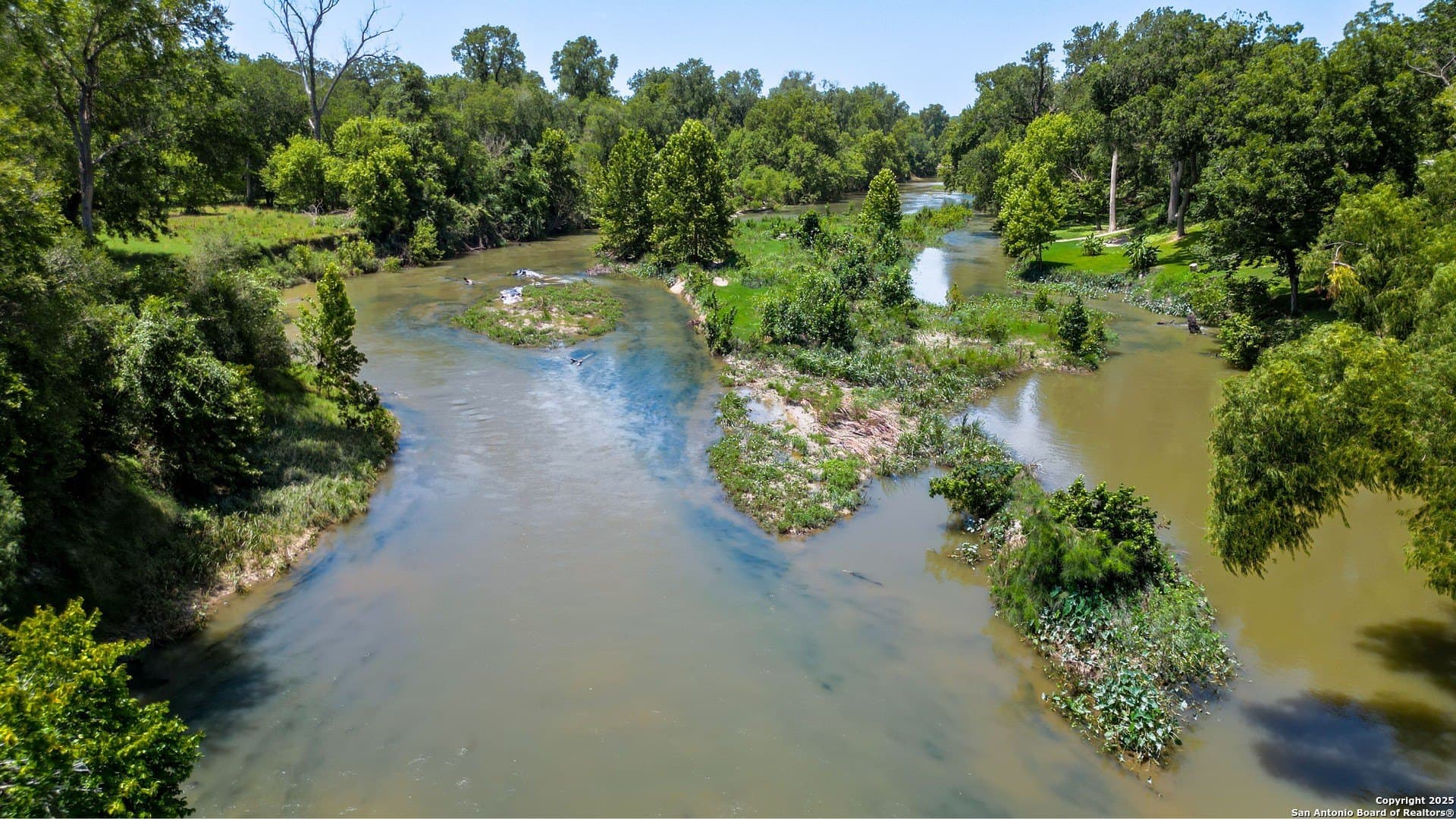 1.21 acres in Guadalupe County gallery image 4